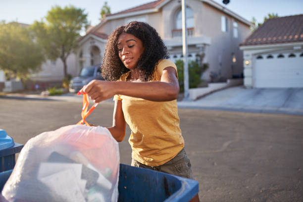 Commercial Cleanout Services in San Castle, FL